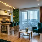 Apartment Cliche Luxury *